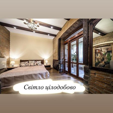 לבוב Austrian Apartment מראה חיצוני תמונה