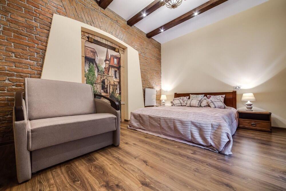 לבוב Austrian Apartment מראה חיצוני תמונה