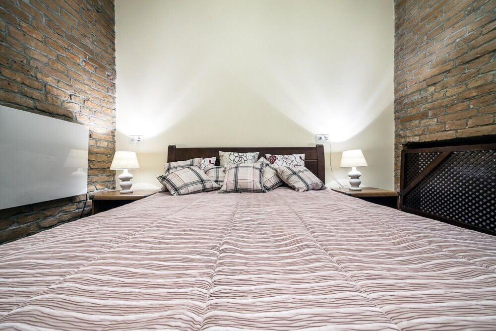לבוב Austrian Apartment מראה חיצוני תמונה