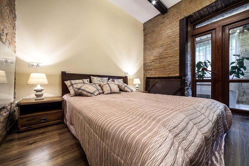 לבוב Austrian Apartment מראה חיצוני תמונה